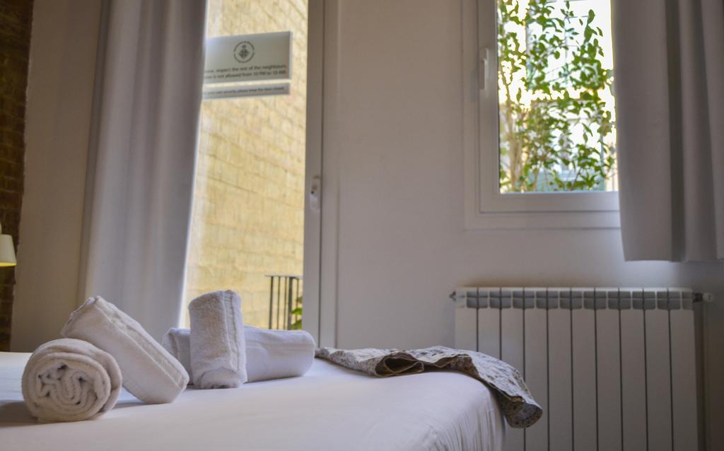 Happy People Plaza Espana Apartments Barcelona Bilik gambar