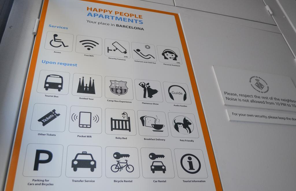 Happy People Plaza Espana Apartments Barcelona Bilik gambar