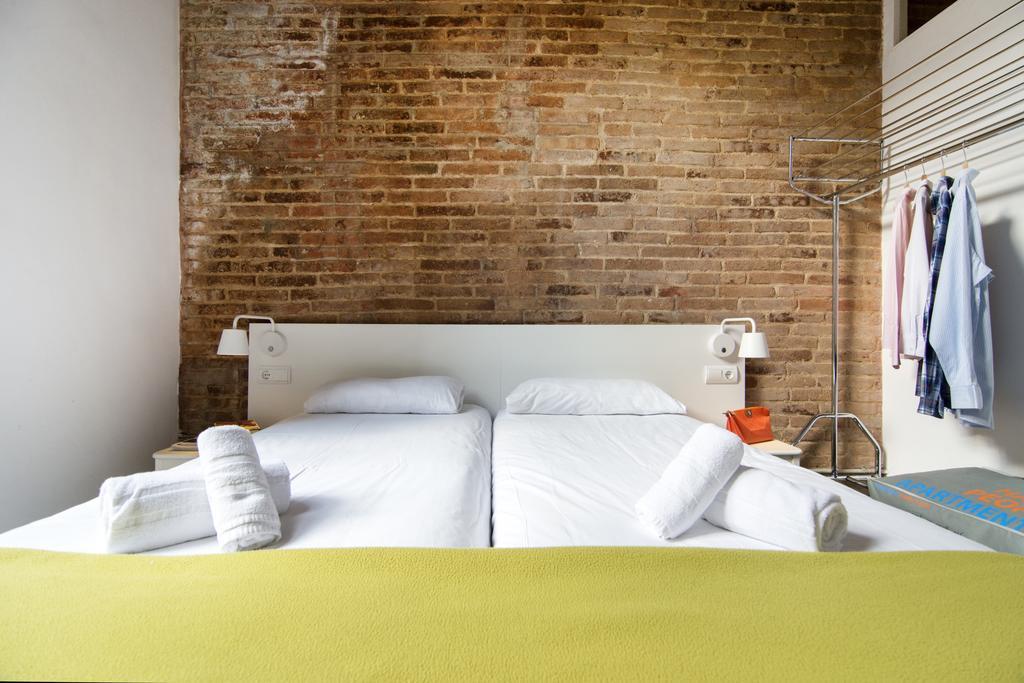 Happy People Plaza Espana Apartments Barcelona Luaran gambar