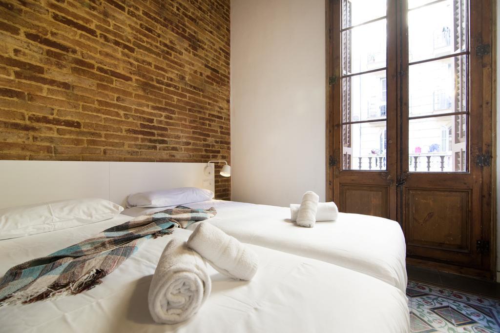 Happy People Plaza Espana Apartments Barcelona Luaran gambar
