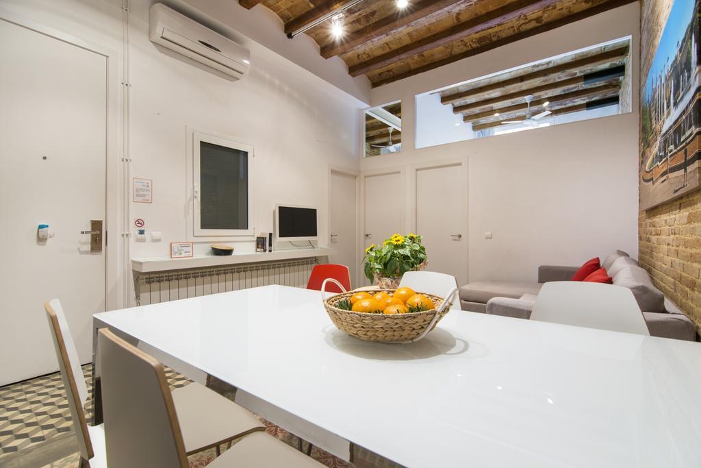 Happy People Plaza Espana Apartments Barcelona Luaran gambar