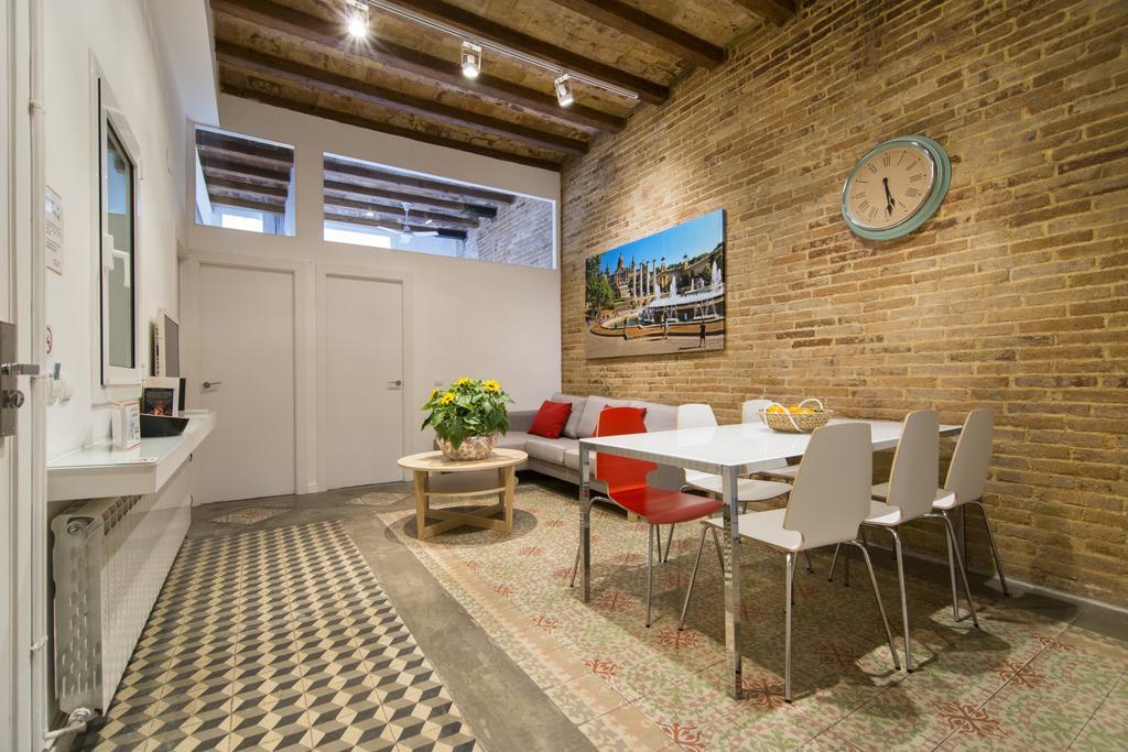 Happy People Plaza Espana Apartments Barcelona Luaran gambar